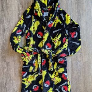 Pokemon robe